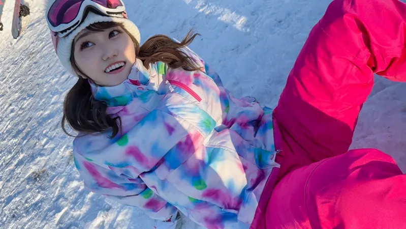 413INSTV-365 【Take Me Snowboarding】徐*jas 外送女大學生治愈系天使（21歲）超過30,000名支持者！  Paco 的豐滿肝臟在滑雪分銷後與分銷商研究員 Hono Wakamiya 在一家酒店會面