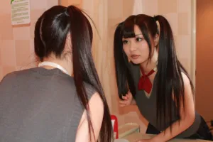 725SKEJ-006 An orthodox black-haired girl!  !  Family restaurant clerk Natsuki-chan