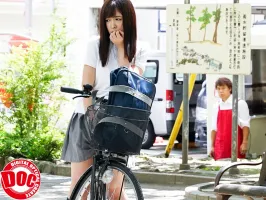 HAR-052 Aiming for JKs who buy and eat on the way home from school... Bicycle JKs who dont know theyve been given an aphrodisiac and cum with huge dicks
