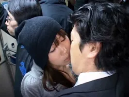 DANDY-118 キスまで3cm 田舎の空いている路線バスを満タンにしてウブな女子学生に近寄ったらヤレるのか？