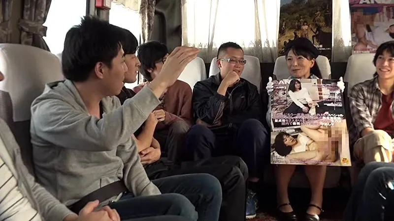 DANDY-523 “護士Ayumi Takahashi（41）在2016年的巴士之旅中與處女一起。”