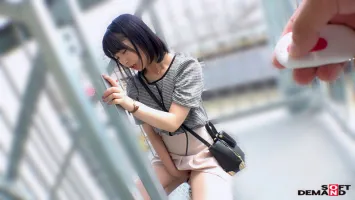 MOGI-114 【初拍】某網路雜誌的美女作家，有表現傾向甚至狂野性愛的才女，對捆綁遊戲感興趣，立誌有一天創作並導演自己的AV的變態文藝少女Akari，22歲，澀谷Akari