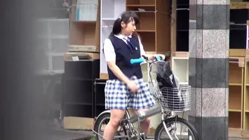 NHDTA-548 A schoolgirl is coated with an aphrodisiac on her bicycle chair and becomes so horny that she masturbates in the saddle because she cant resist it even though shes a commuting type 3