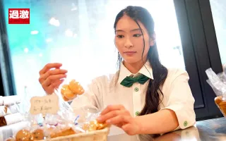 NHDTB-466 Suzu Honjo x Natural High Девушка по совместительству, которая краснеет при обслуживании клиентов - Кондитерская, китайский ресторан, автомойка - SODstarVer.