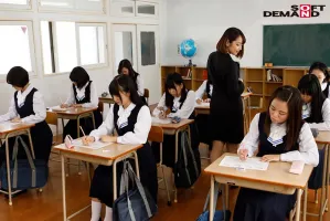 SDDE-569 突然，每天的学校生活充满了浓密的精子“总是颜射”女○学生2