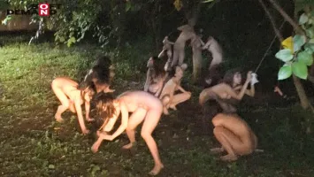SDDE-601 Infiltration!  Female Beast Night Safari - Horror panic video attacked by a beast that eats male genitalia with a vagina -