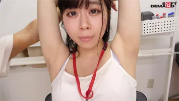 SDJS-230 Famous SODLAND staff with sweaty hair that looks perfect for a blowjob and all kinds of slutty hair.  Yuino Okabe, a first-year graduate of the Food and Beverage Department.  First time sex work video.  She becomes even cuter after the penis is i