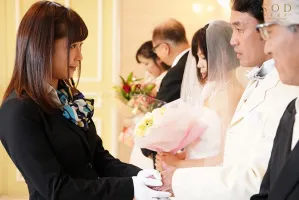 STAR-964 紗倉まな 結婚式の最中に新郎を無理矢理押し込む美人ウエディングプランナー