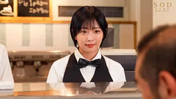 STARS-959 地元の可愛いケーキ屋さんの店長は性欲が強い超肉食系女子。 紗倉まな