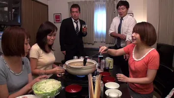 AVSA-050 ​​育兒媽媽的醉酒自省火鍋派對視頻 Rika Mari