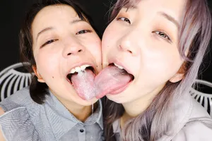 EVIS-552 Rich face licking lesbian saliva smell