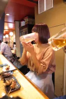 GIGL-720 Indeed, housewives who have a lot of drink alone will accumulate stress!  ?  Izakaya Nampa brings sex hidden shot 4