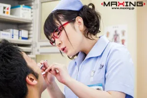 MXGS-806 討厭的蕩婦護士 x Yui Kasumi 一個新人護士的頑皮護理治療，一個接一個地給病人帶來活力
