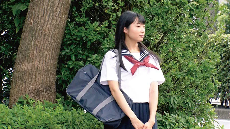 SKMJ-081 お母さんが帰ってくるまで1時間 家に行ってもいいですか？ 制服を着た女の子が近所でも聞こえるジュボジュボフェラして玄関で中出ししちゃいました。