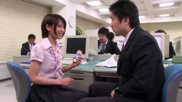 BTH-072 Yuki Natsume тайно становится шлюшкой на работе