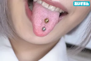 567BEAF-032 Tongue piercing gal!  Super Cute Tongue Pichi ○ Po Poisoning Bimbo 20 Years Old W Demon Chi ○ Po Irama