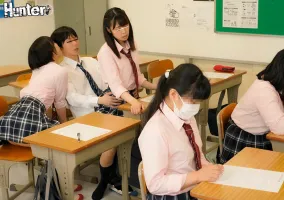 HUNTB-407 レズ乱交は当たり前！ 去年まで女子校だった学校に入学したら女子だらけで男はボク1人！ ヤリマン四天王はチンポの先が乾く暇がないほどイキまくり！