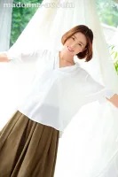 JUY-690 新人台灣出生的神奇美麗魔女。 林美玲 37 歲 AV 出道！  ！