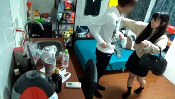 KRHK-013 脫臉，偷窺。 摘下AV女優“面具”的女性裸露的臉“從不出現在鏡頭前”。  Vol.3 美野愛