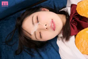 MIDV-451 小便骚扰者强奸 - 通过揉捏不情愿的制服美少女的敏感带来无声高潮 Mugi Koseki