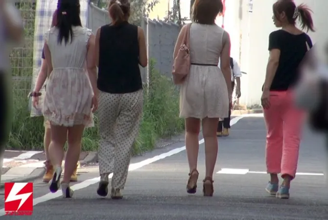 NNPJ-003 Picking Up Girls JAPAN Lesbian Hunt Vol.01 Ai Uehara & Female Director What a JAPAN Edition