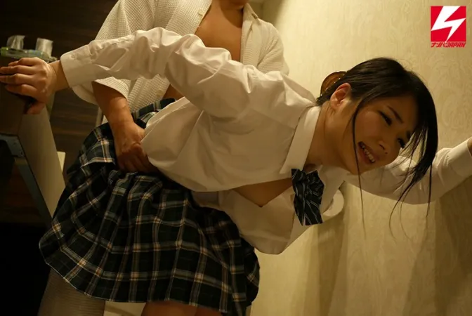 NNPJ-344 I Found It In Tohoku ● Freshly Graduated School Uniform Girl 18 Years Old Shiori-chan And 10 Internal Shots.  A video of memories of the weekend spent at a love hotel.  Nampa JAPAN EXPRESS Vol.109